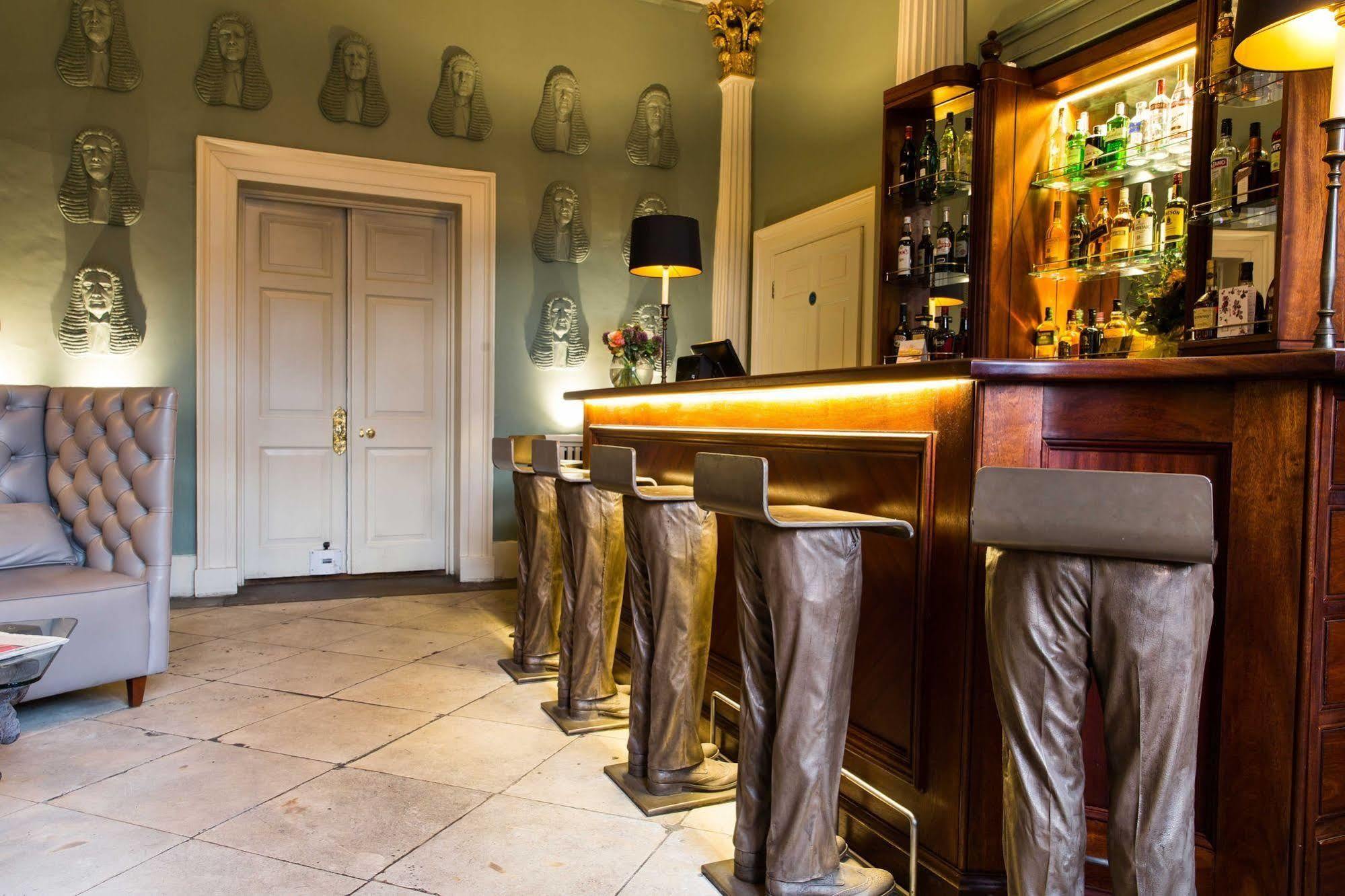 Judge'S Lodging York Zewnętrze zdjęcie The bar at the hotel